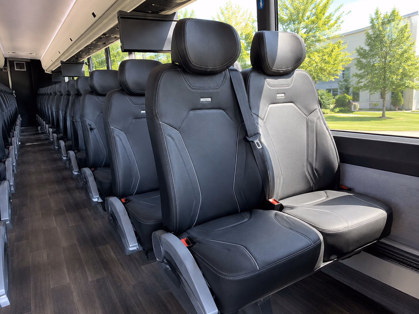 myrtle beach charter bus rentals for rehearsal dinners