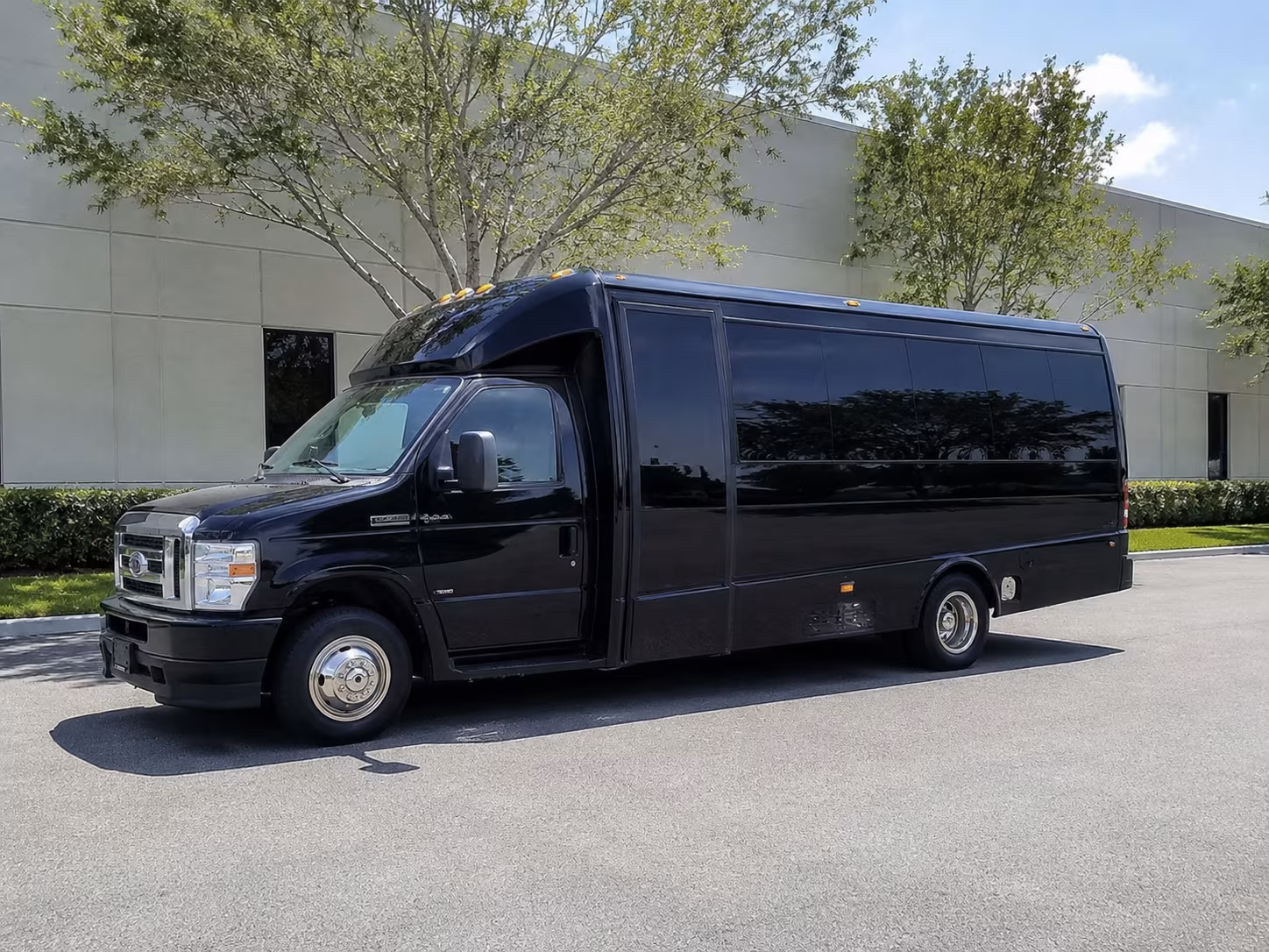 with fayettevillecharterbuscompany com comparing fayetteville wine tour buses takes less than a minute